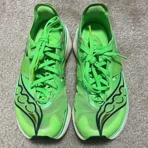 Women's Saucony Endorphin Elite Super Shoe Size 7.5